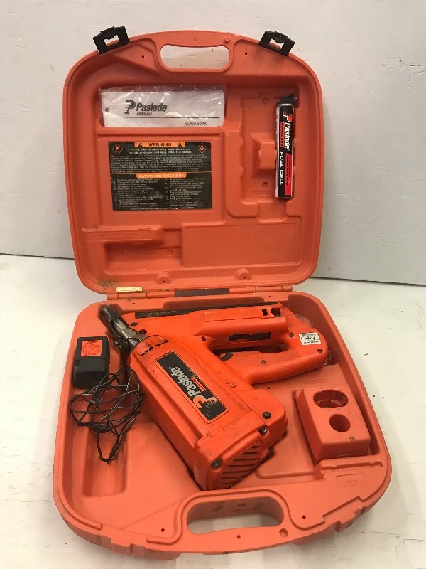 lot 43 image: Paslode Impulse Cordless Utility Fr...