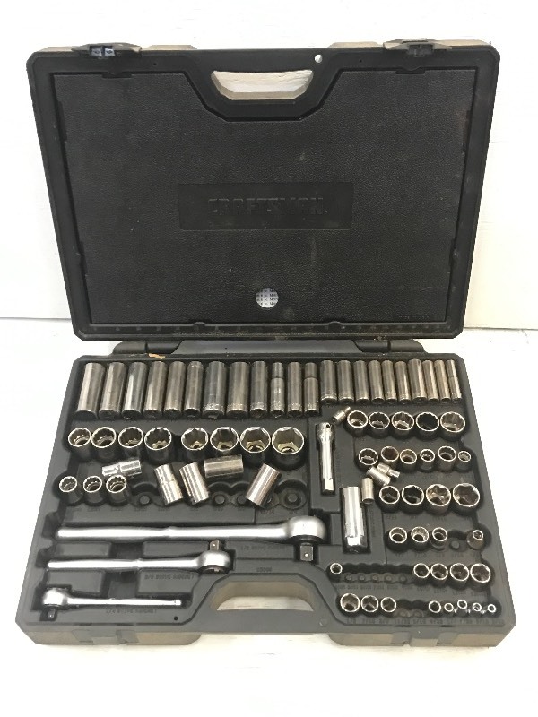 lot 64 image: Craftsman Socket Tool Set, 14 Thr...