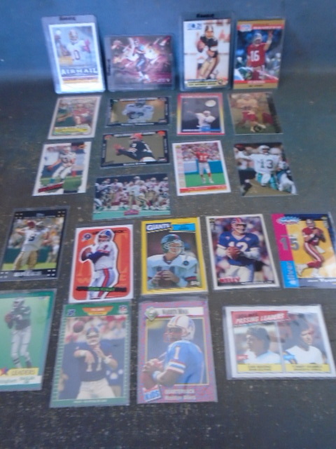 lot 6 image: Quarterback Football Cards