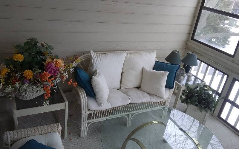 lot 4 image: ALLSun Porch Furnishings