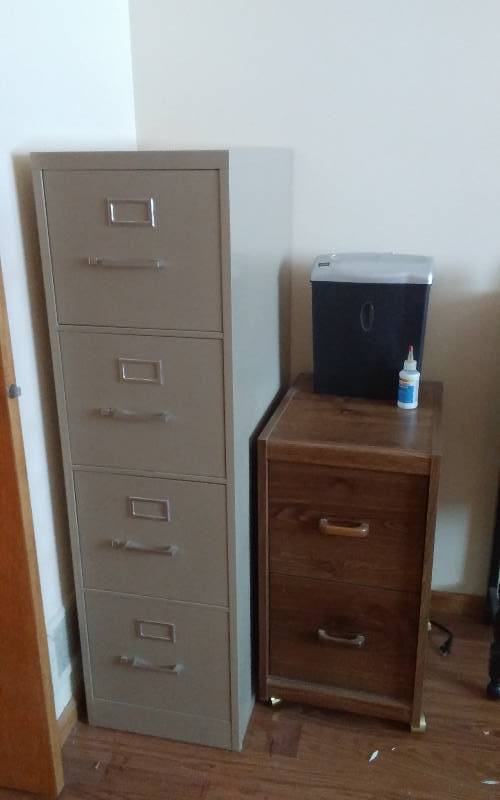 lot 14 image: 4-Drawer Metal File Cabinet (52 Inches Tall), 2-Drawer Rolling File Cabinet (29 Inches Tall), Ativa Paper Shredder