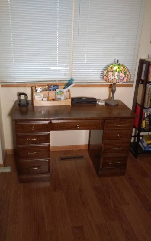 lot 18 image: 6-Drawer Desk (48x20x30) Includes Office Related & Tiffany Style Lamp
