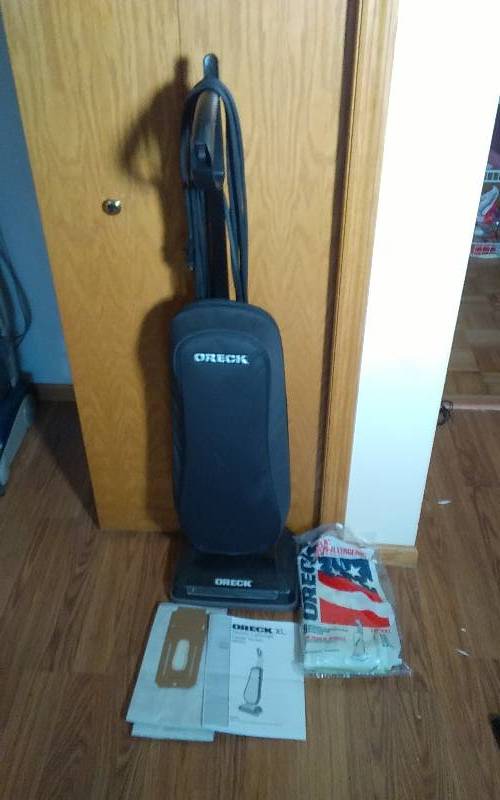 lot 24 image: Oreck Upright Vacuum XL 3840 With Extra Bags & Manual