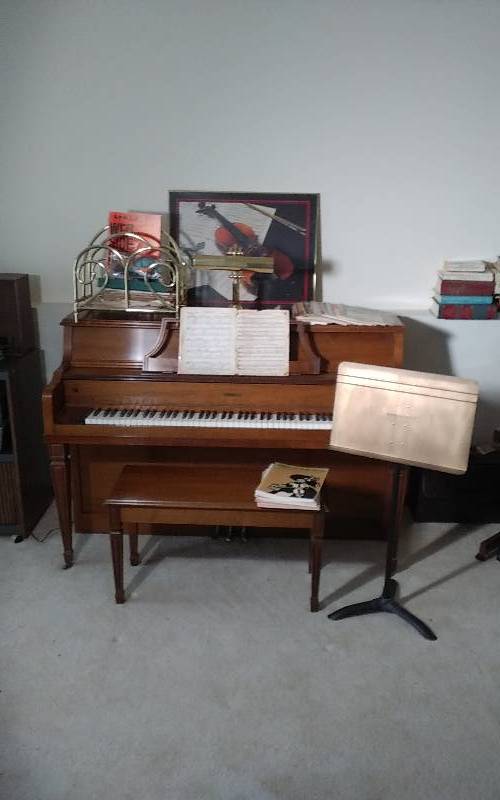 Kincaid deals console piano