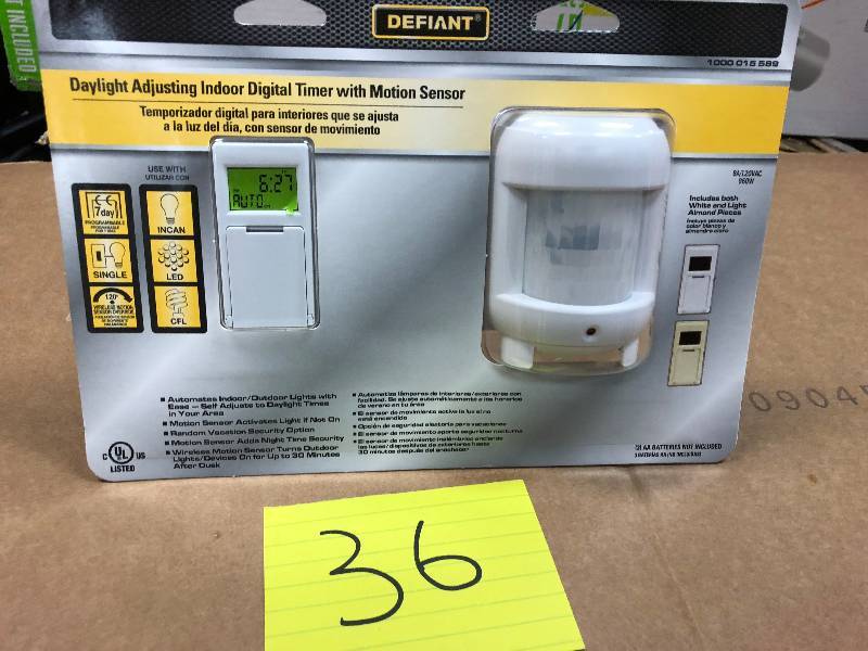Defiant Daylight Adjusting Indoor Digital Timer with Motion Sensor new