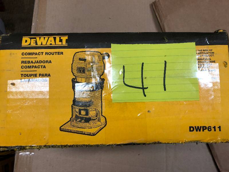 DeWalt Compact Router in like new condition