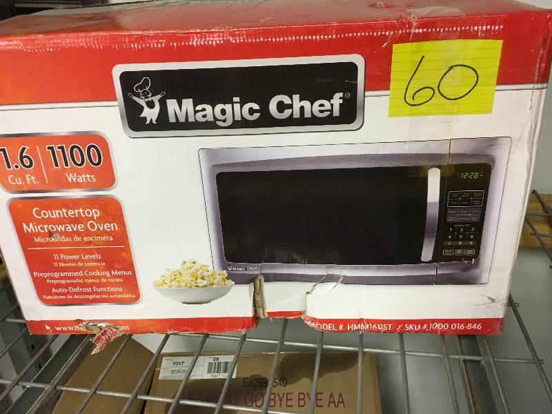 Magic Chef 1.6cu.ft. 1100 Watt Counter Top Microwave Oven, Stainless Steel in like new condition