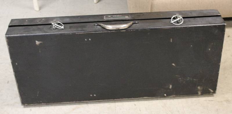 lot 11 image: Carpet Stretcher Crain Power
