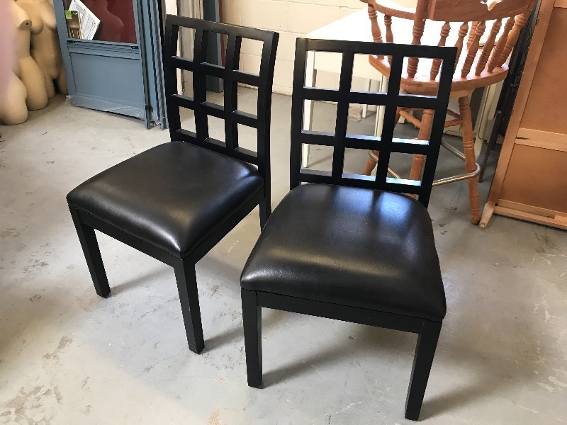 lot 628 image: ITALMOND CHAIRS