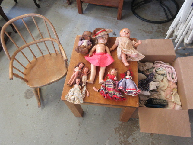 lot 647 image: CHILDS ROCKER, WOOD TABLE AND VINTAGE DOLLS