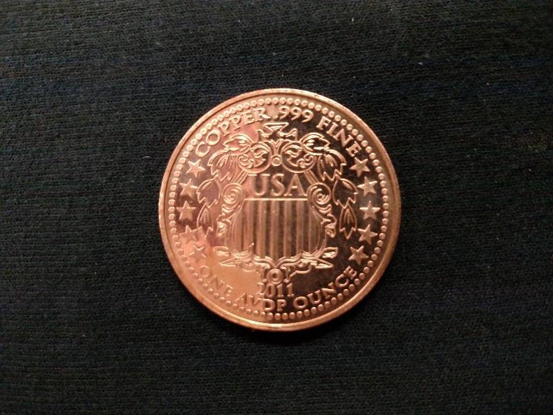 lot 88 image: Morgan Dollar Copy 1 Ounce .999 Cop...