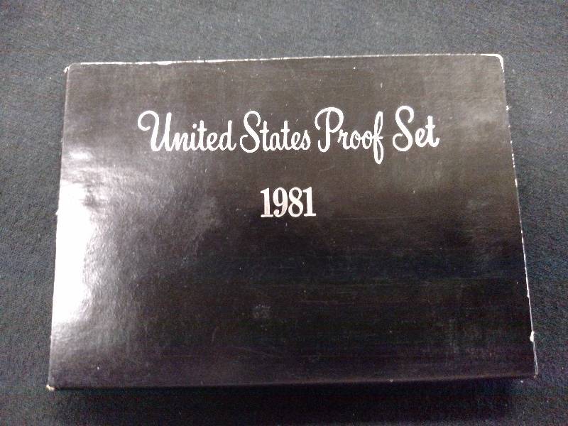 lot 180 image: 1981 U.S Proof Coin Set...