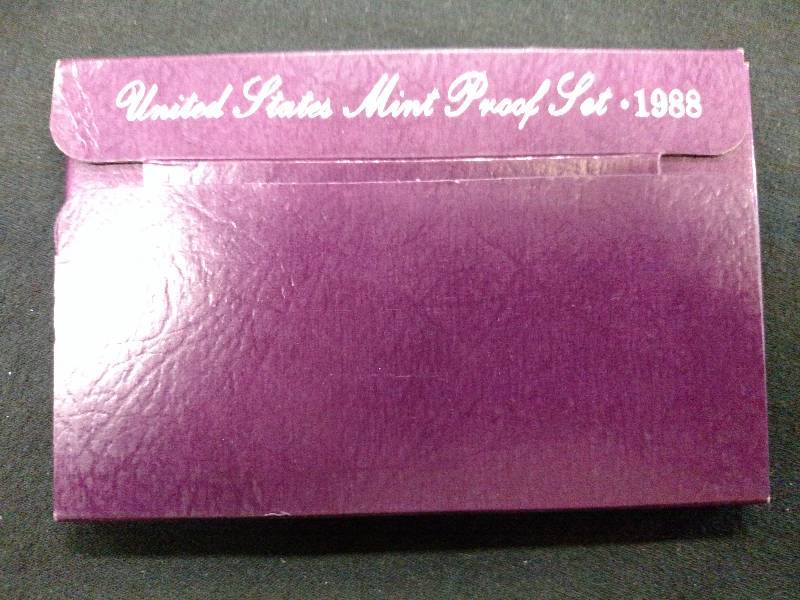 lot 186 image: 1988 U.S Proof Coin Set...