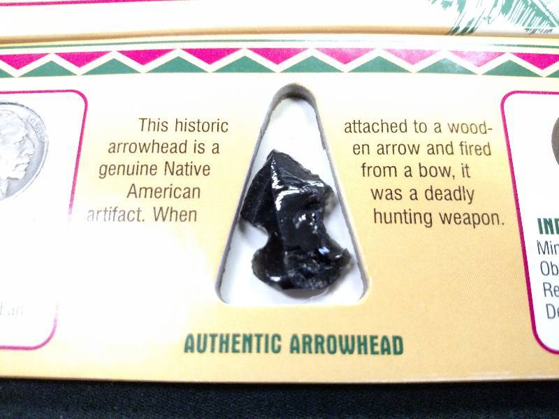lot 196 image: Native American Arrow Head & Coin C...