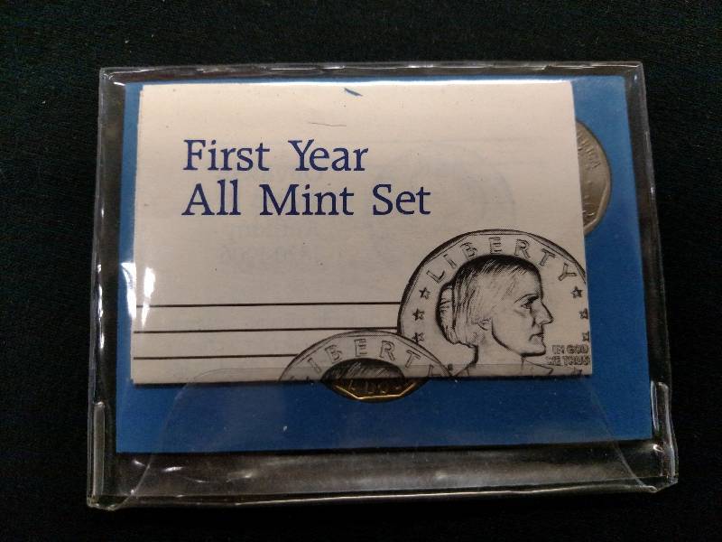 lot 198 image: 1979 Susan B Anthony Dollars, First...