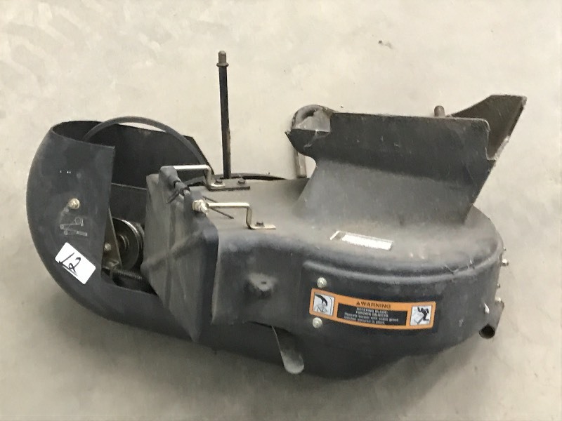 lot 12 image: John Deere Model GXMZ6PFO1O773 Com...