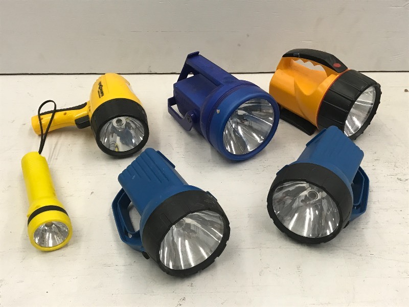 lot 51 image: Lot Of Assorted Flash Lights ...
