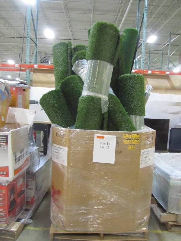 lot 85 image: pallet of turf