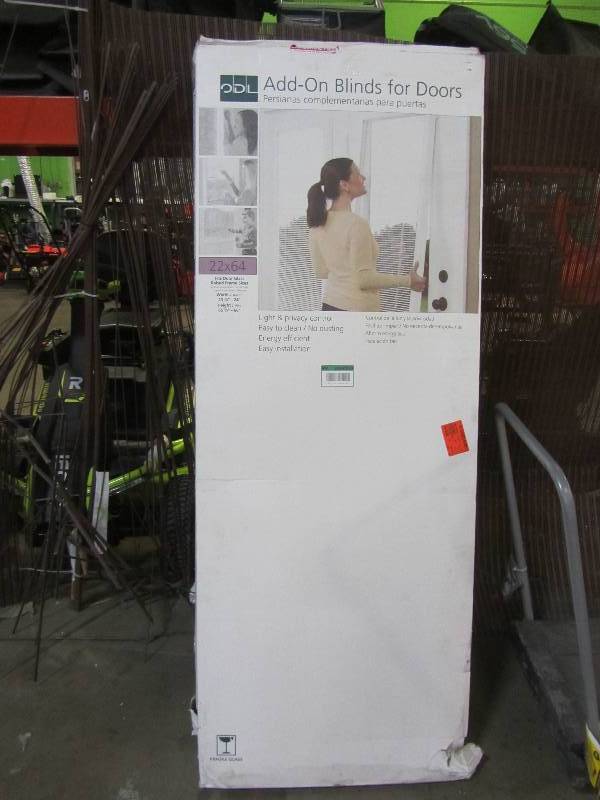 lot 93 image: ODL ODL 0.59-in Cordless White Aluminum Light Filtering Door Blinds Mini-Blinds (Common 25-in Actual 24.75-in x 64-in)(x2)