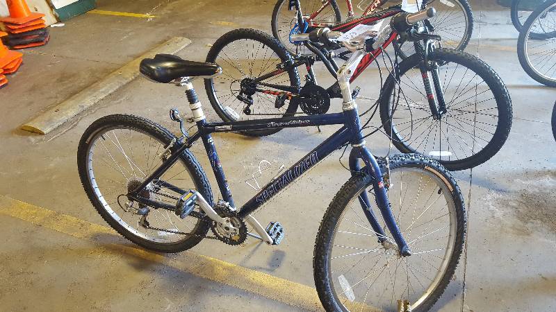 lot 453 image: Specialized Expedition   Bike with Dark Blue 16.5in. Frame, 22in. Wheel