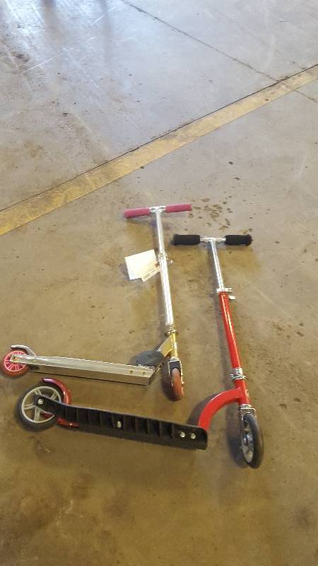 lot 469 image: lot of (2) Scooter   Bike with PinkSilver in. Frame, in. Wheel