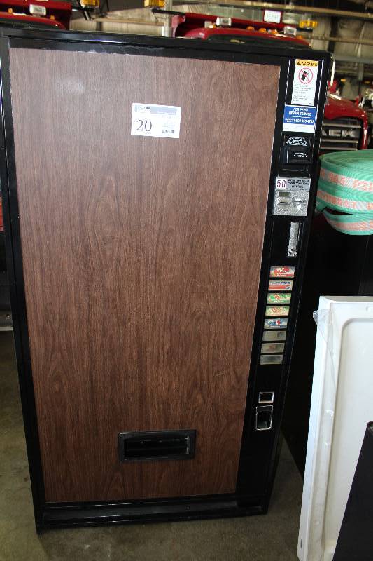 lot 20 image: Vendo Commercial 8-Slot Can Beverage Vending Machine