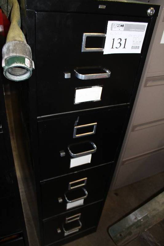 lot 131 image: 4-Drawer Metal File Cabinet