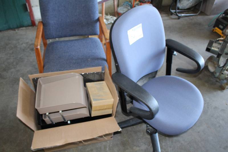 lot 79 image: Office Equipment - Rolling Office Chair, Entry Chair, Desk Organizers, Skin Care Dispenser