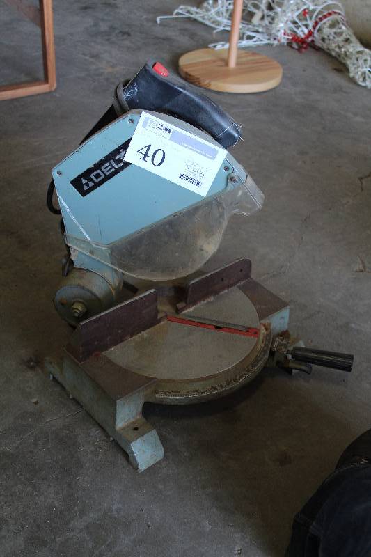 lot 40 image: Delta 10in. Motorized Miter Box
