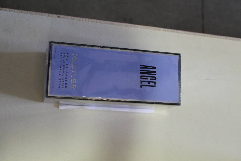 lot 154 image: Mugler Angel Perfume Refillable Star