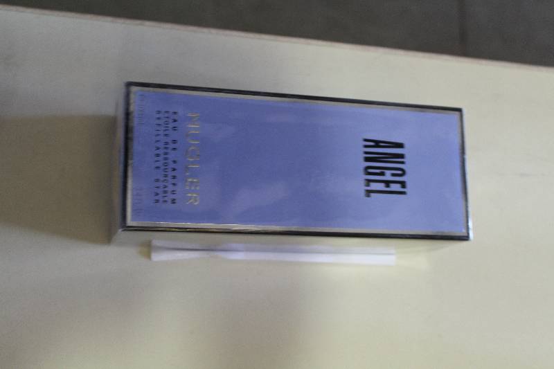 lot 153 image: Mugler Angel Perfume Refillable Star