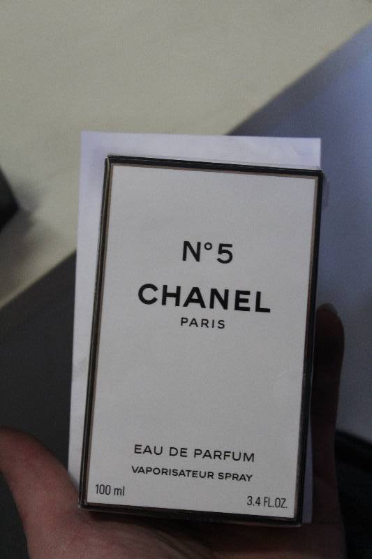 lot 190 image: Chanel No. 5 Perfume