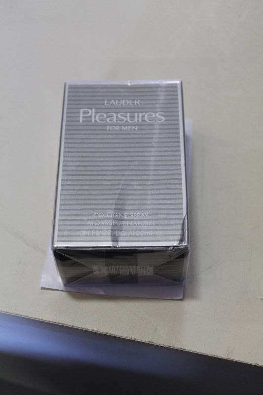 lot 241 image: Este Lauder Pleasures For Men