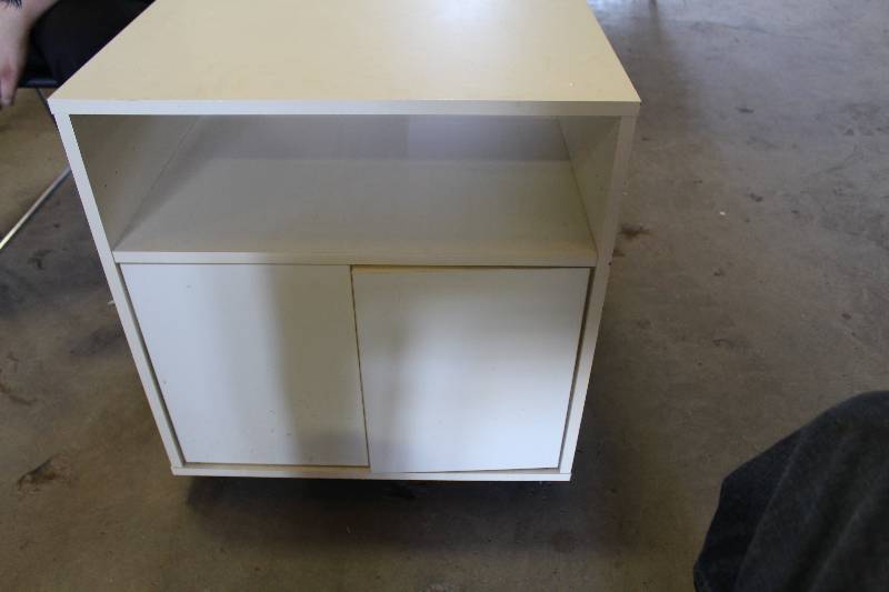 lot 149 image: 2-Door Cabinet