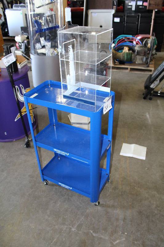 lot 249 image: Barefoot Wine Cart