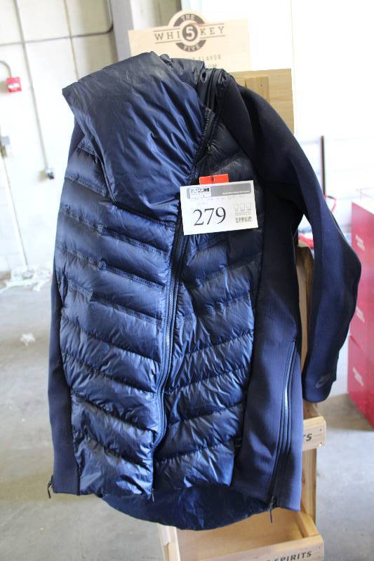 lot 279 image: Nike 800 Womens Large Down Fill Jacket
