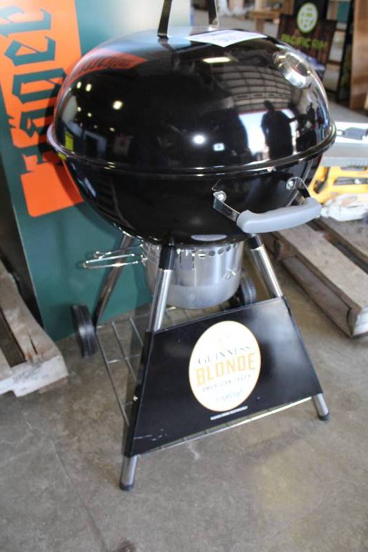 lot 301 image: Guiness Blonde American Lager Kettle Charcoal Grill