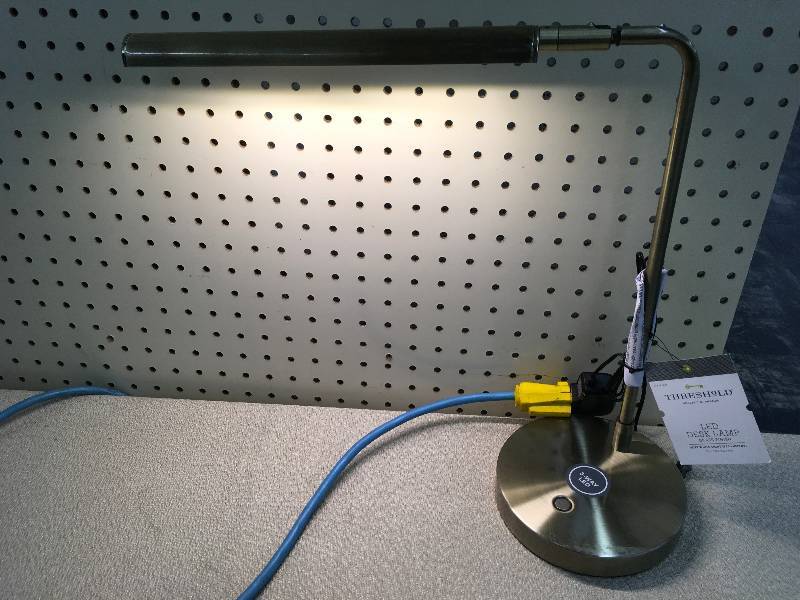 lot 298 image: LED DESK LAMP