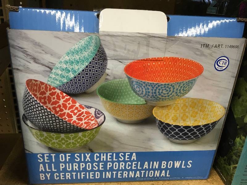 lot 311 image: PORCELAIN PATTERN BOWL, RETAIL $16.99