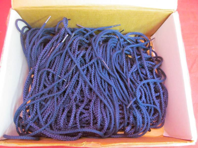 lot 5 image: drawstring laces