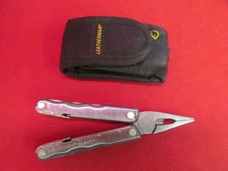 lot 53 image: Leatherman Multi tool