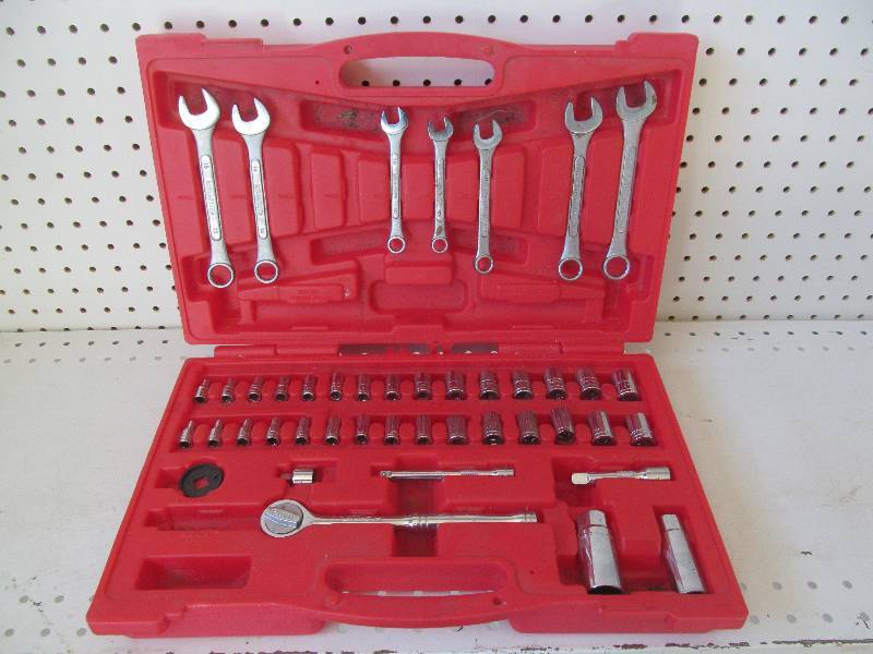 lot 78 image: Work force tool kit
