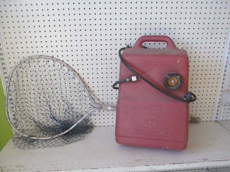 lot 87 image: net, boat tank