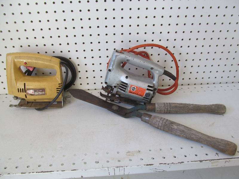 lot 92 image: tools