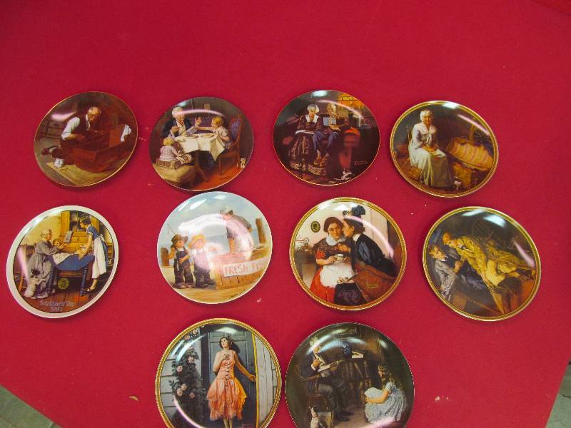 lot 102 image: Norman Rockwell collector plates