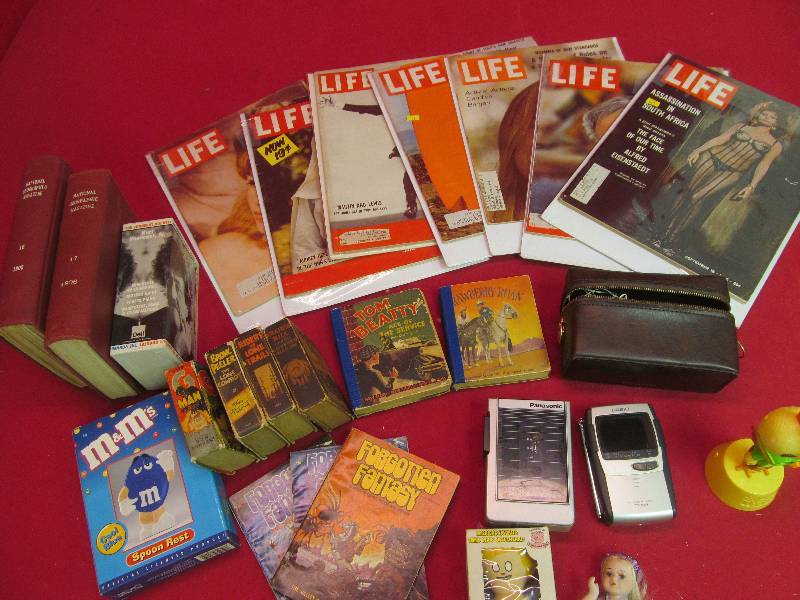 lot 113 image: Vintage Life Magazine, books, electronics