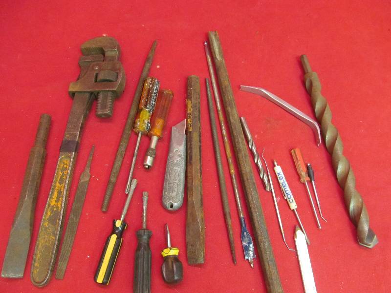 lot 117 image: tools