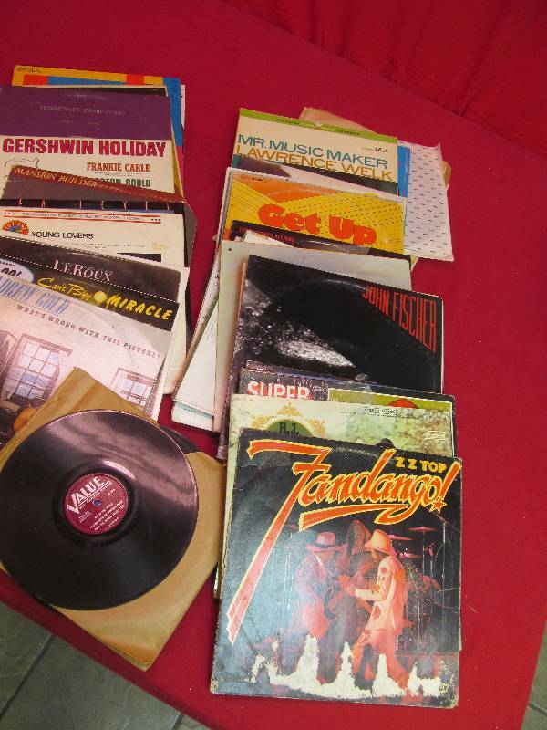 lot 130 image: record albums