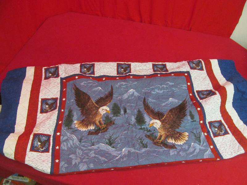 lot 137 image: quilt