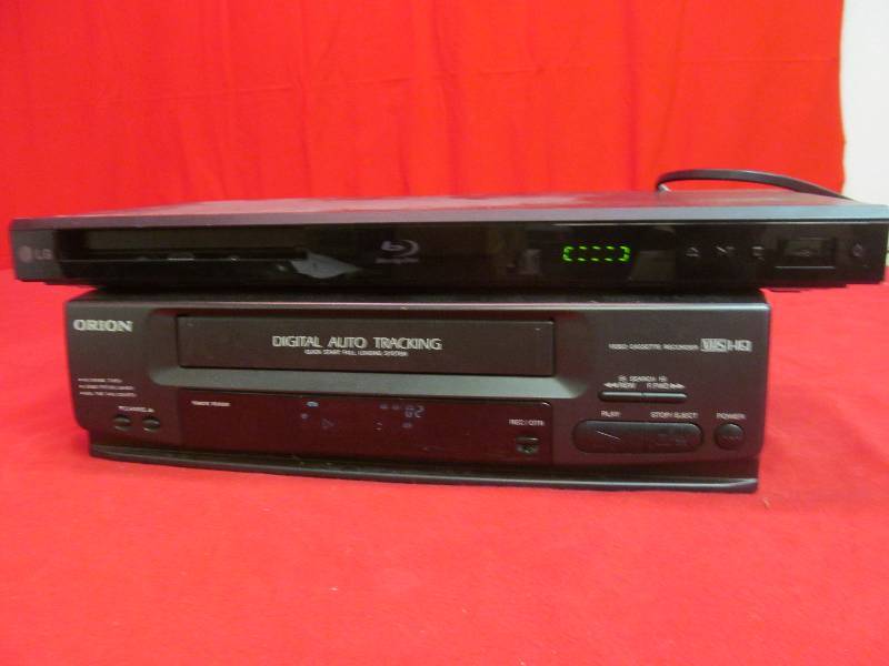lot 146 image: electronics